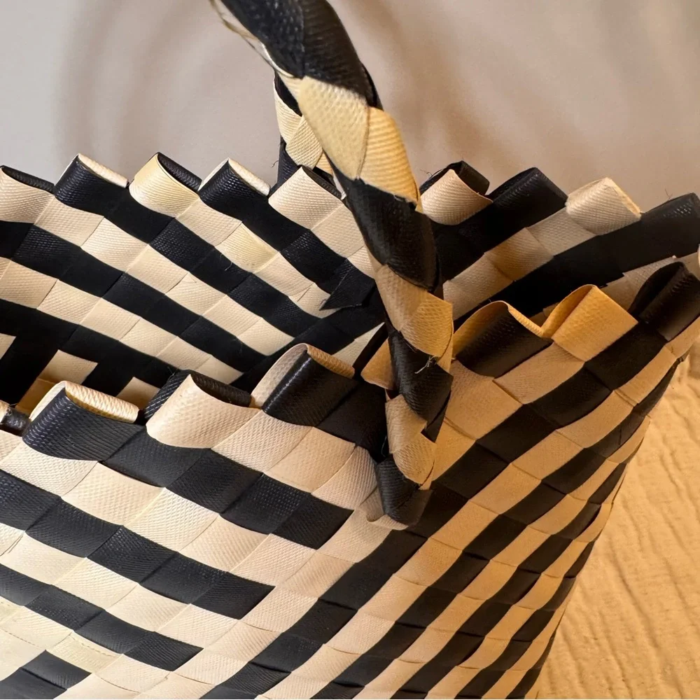 Black‎ & Cream Woven Tote Bag Chic Summer Vacation Market Beach Basket Purse
